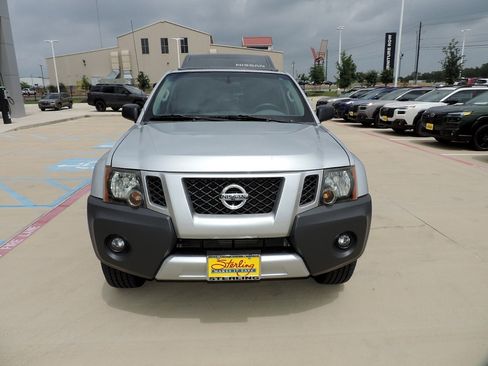 Used 2015 Nissan Xterra S w/ Value Package RWD image 2