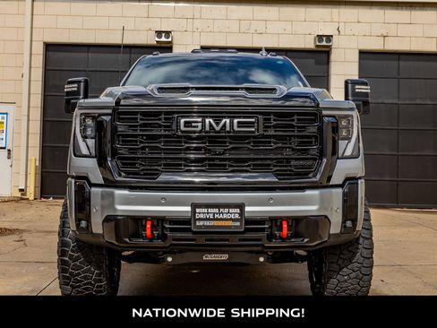 Used 2026 GMC Sierra 2500 AT4X AWD/4WD image 4