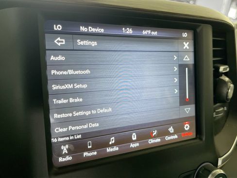 Used 2020 RAM 2500 Laramie w/ Chrome Appearance Group AWD/4WD image 13