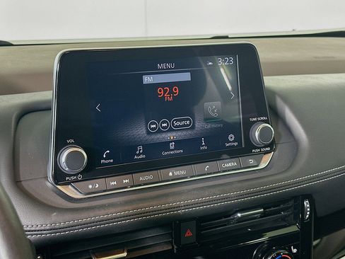 Used 2023 Nissan Rogue SL image 21