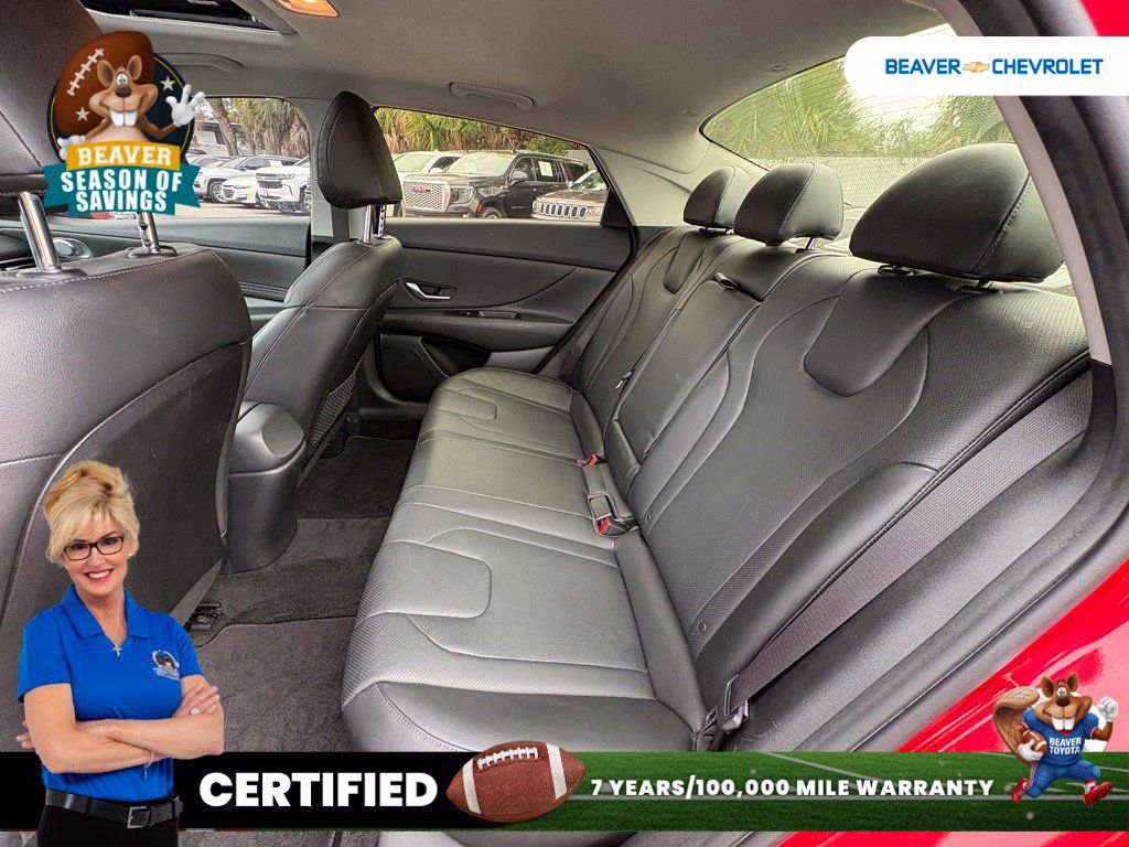 Used 2023 Hyundai Elantra Limited FWD image 14