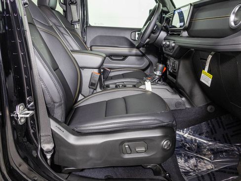 New 2026 Jeep Gladiator Sport AWD/4WD image 45