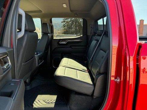 Used 2024 Chevrolet Silverado 1500 LT Trail Boss w/ LT Trail Boss Premium Package image 18