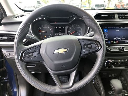 Certified 2023 Chevrolet TrailBlazer LT w/ Convenience Package image 14