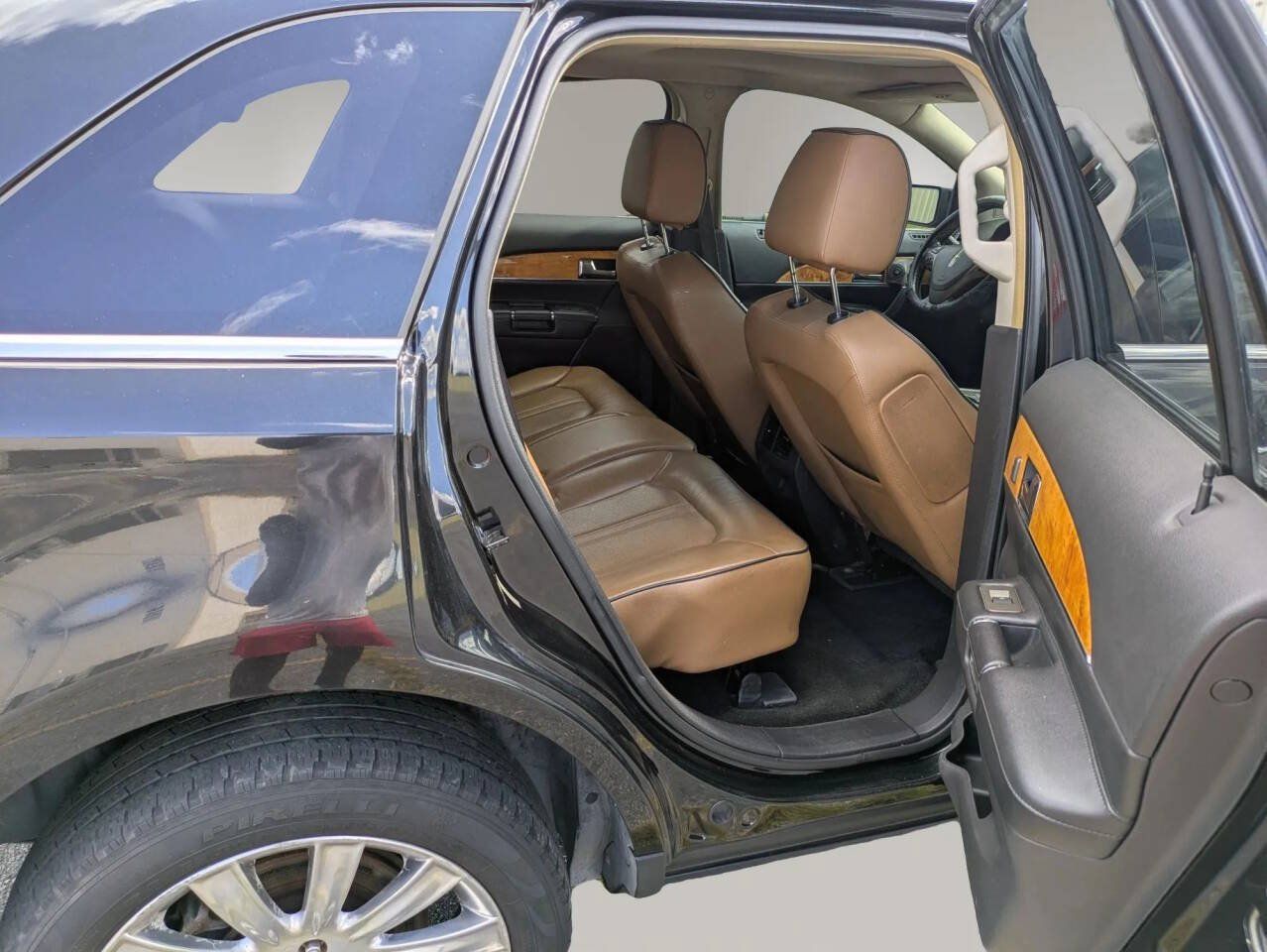 Used 2012 Lincoln MKX AWD image 30