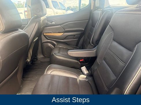Used 2019 GMC Acadia Denali w/ Technology Package FWD image 16