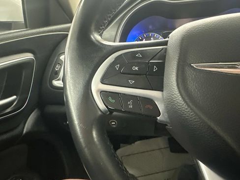 Used 2015 Chrysler 200 Limited w/ Convenience Group FWD image 39