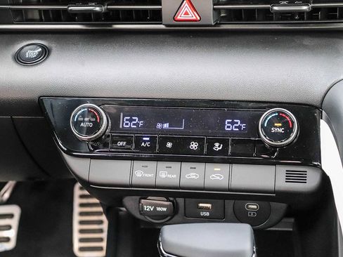 New 2025 Hyundai Elantra Sport image 17