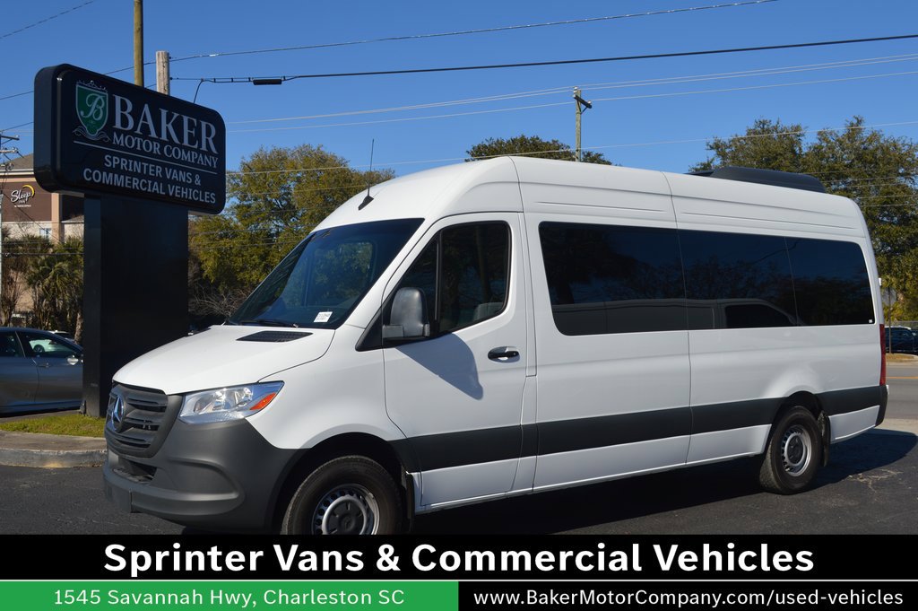 Used 2025 Mercedes-Benz Sprinter 2500 image 1