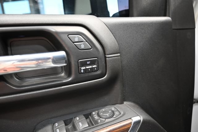 Used 2022 Chevrolet Silverado 2500 High Country w/ Technology Package AWD/4WD image 30