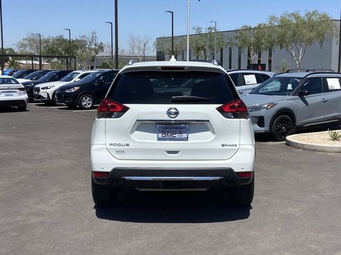 Used 2020 Nissan Rogue SV AWD/4WD image 5