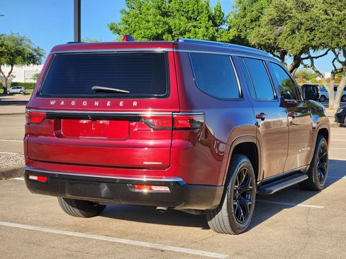Used 2022 Jeep Wagoneer Series II RWD image 6