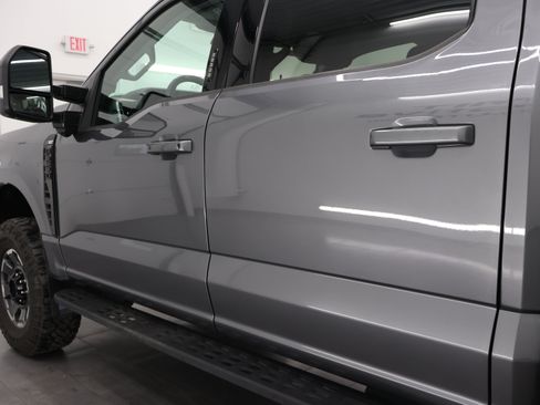 Used 2023 Ford F250 XLT w/ Black Appearance Package AWD/4WD image 36