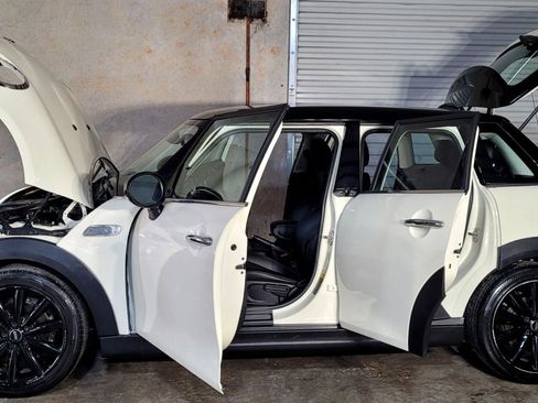 Used 2015 MINI Cooper S image 13