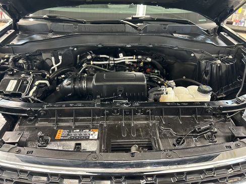 Used 2023 Ford Explorer XLT w/ Equipment Group 202A AWD/4WD image 17