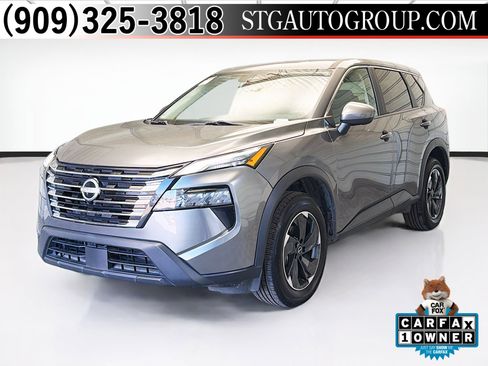 Used 2024 Nissan Rogue SV image 1