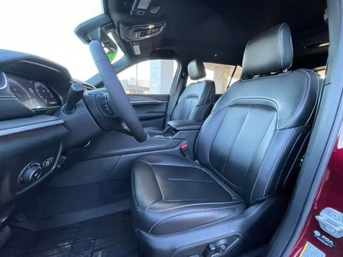 Used 2025 Jeep Grand Cherokee L Limited AWD/4WD image 13