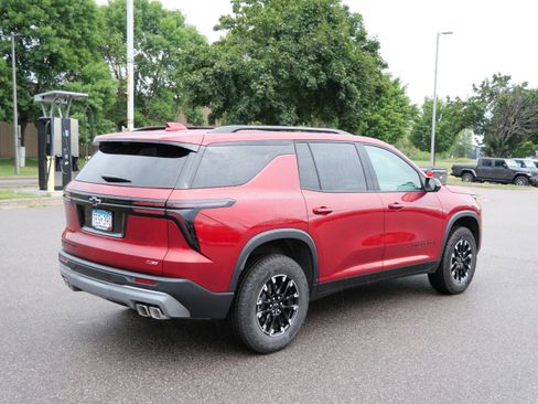 Used 2026 Chevrolet Traverse Z71 w/ Driver Confidence Package AWD/4WD image 7