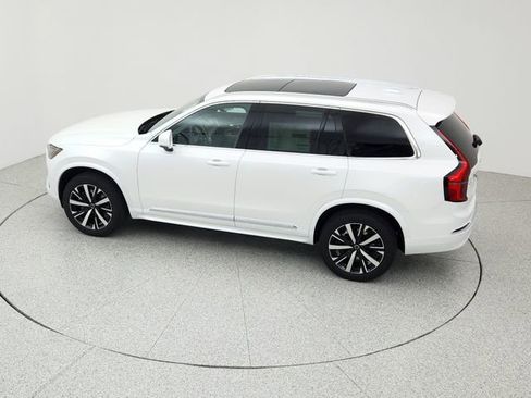New 2026 Volvo XC90 B5 Core image 16