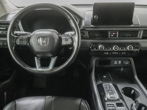 Used 2025 Honda Pilot EX-L image 22