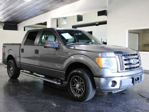 Used 2010 Ford F150 XLT RWD image 2