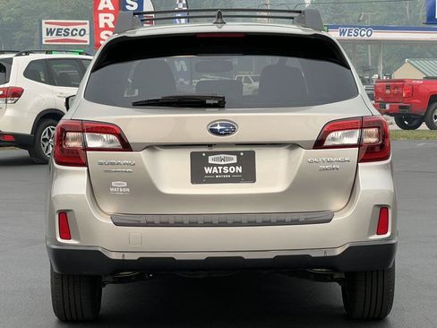 Used 2017 Subaru Outback 3.6R Limited AWD/4WD image 38