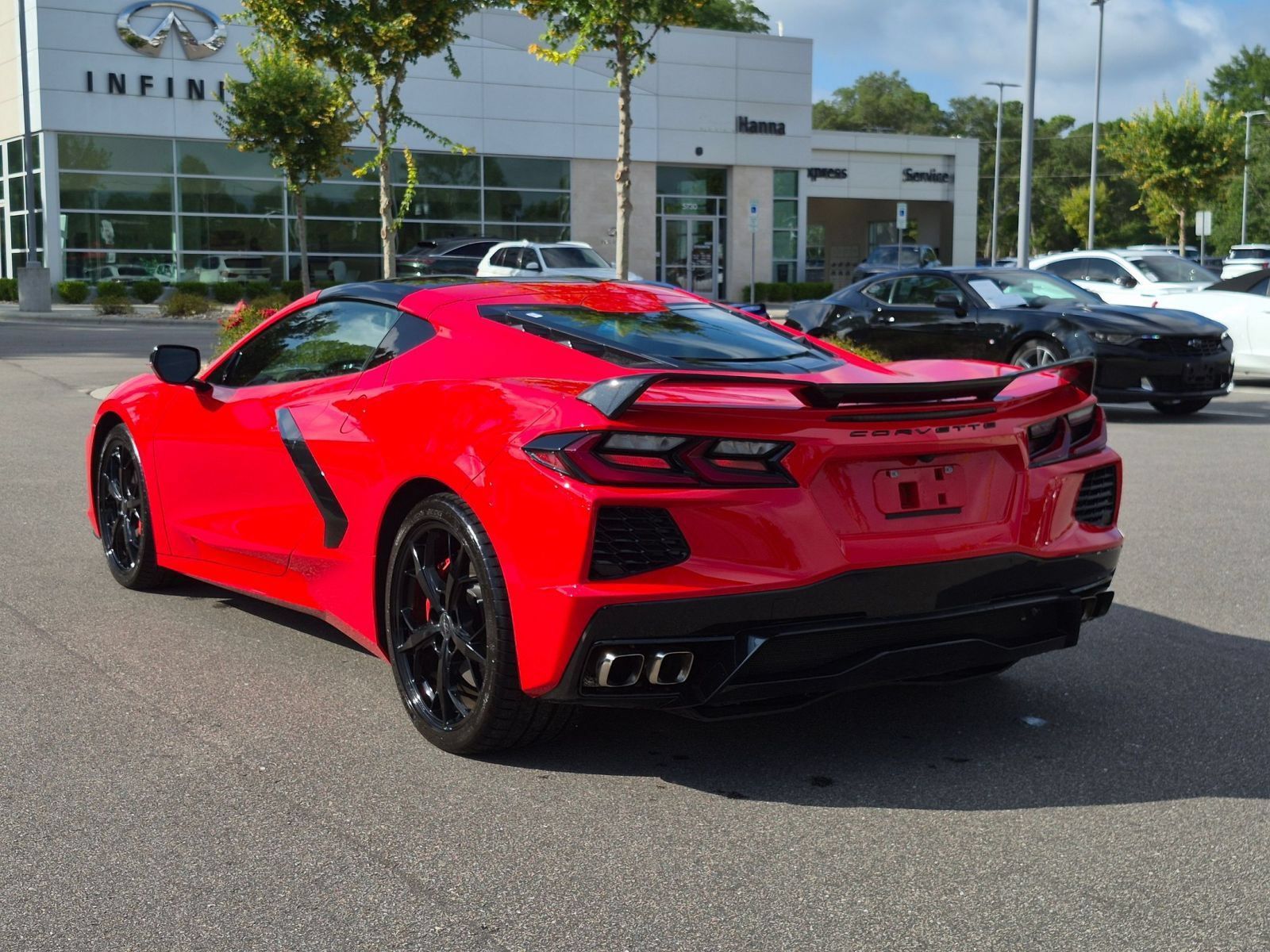 Used 2021 Chevrolet Corvette Stingray Coupe w/ Z51 Performance Package RWD image 5