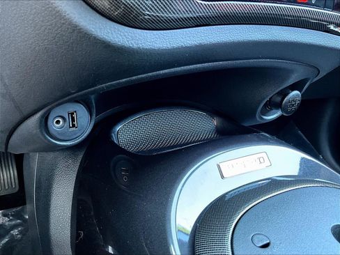 Used 2015 Nissan Juke NISMO RS AWD/4WD image 16