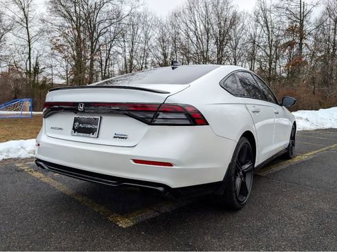 Used 2024 Honda Accord Sport image 5