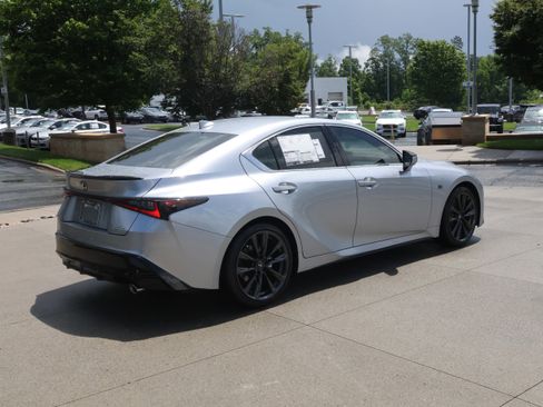 Used 2025 Lexus IS 350 F Sport image 9