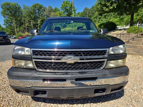 Used 2006 Chevrolet Silverado 1500 W/T RWD image 2