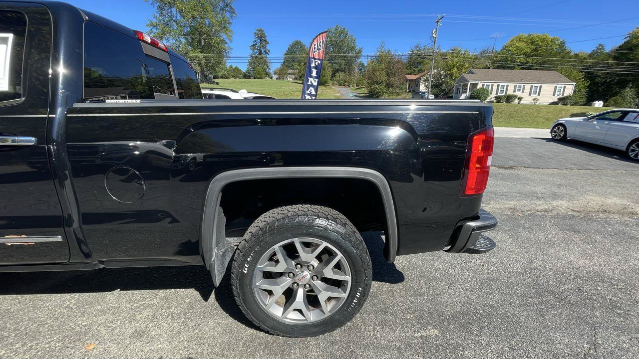 Used 2015 GMC Sierra 1500 SLT w/ All-Terrain Package AWD/4WD image 5