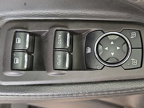 Used 2014 Ford Explorer XLT AWD/4WD image 24
