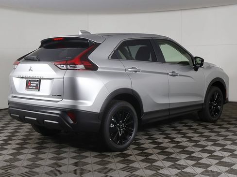 New 2026 Mitsubishi Eclipse Cross LE AWD/4WD image 7