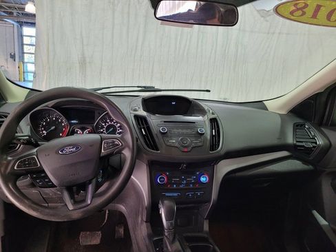 Used 2018 Ford Escape SE image 4