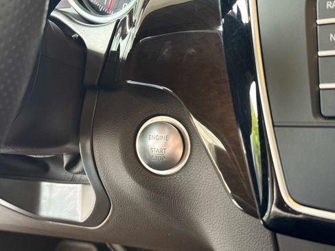 Used 2017 Mercedes-Benz GLE 350 image 31