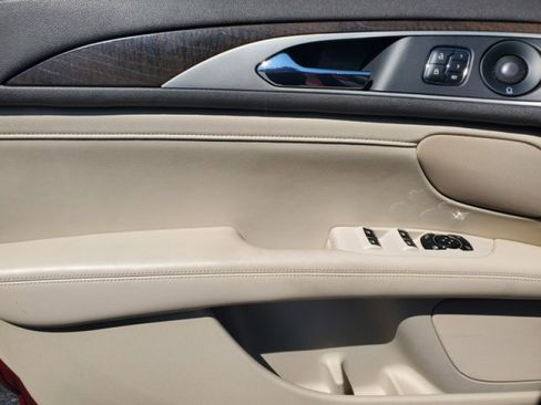 Used 2019 Lincoln MKZ Reserve image 12