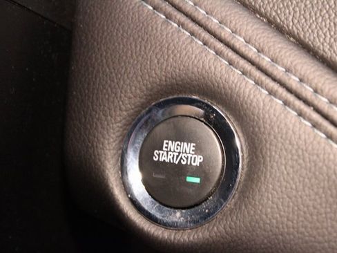 Used 2018 Chevrolet Cruze Premier image 23