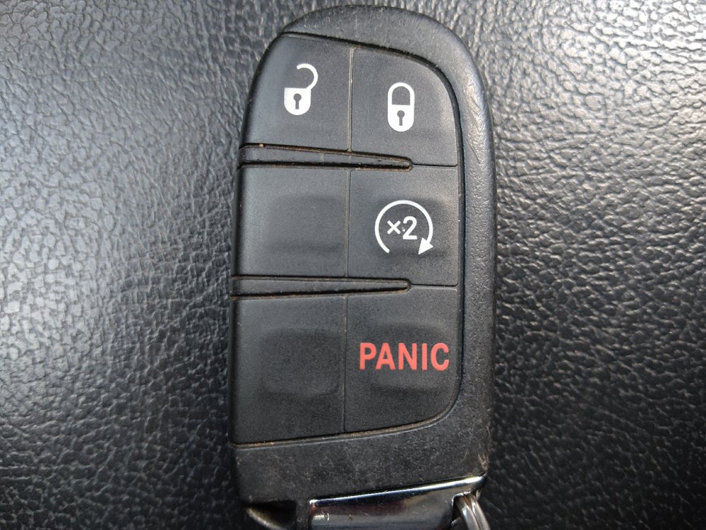 Used 2019 Jeep Compass Limited FWD image 32