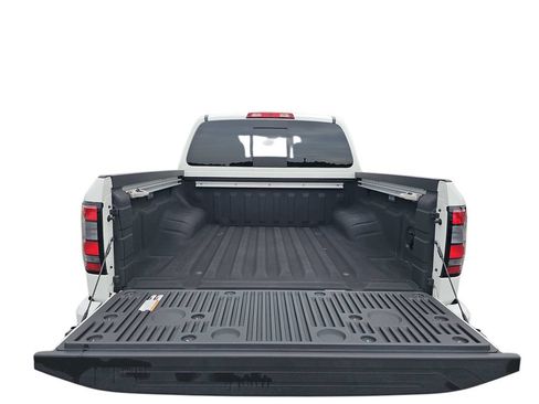 Used 2025 Nissan Frontier Pro-X w/ Pro Premium Package RWD image 30
