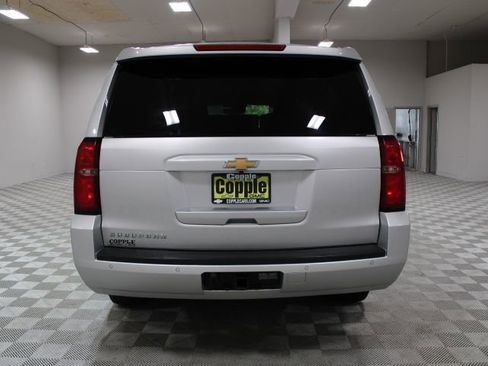 Used 2018 Chevrolet Suburban LT image 9
