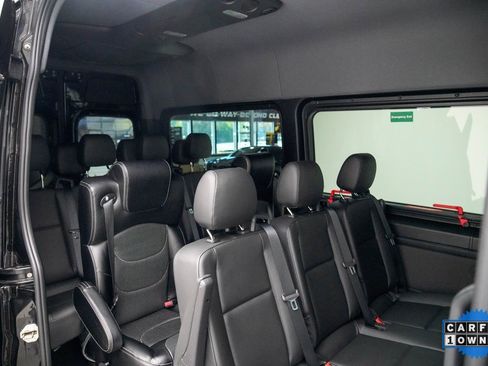 Used 2024 Mercedes-Benz Sprinter 2500 image 6