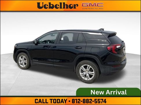 Used 2024 GMC Terrain SLE AWD/4WD image 8