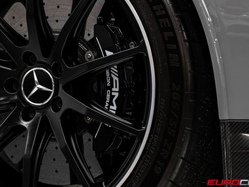 Used 2021 Mercedes-Benz AMG GT Black Series image 33