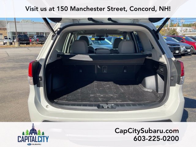 Used 2019 Subaru Forester Limited AWD/4WD image 9
