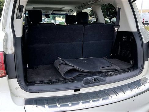 Certified 2016 INFINITI QX80 4WD w/ Driver's Assistance Package image 34