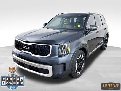 Used 2024 Kia Telluride EX w/ EX Captain's Chair Package