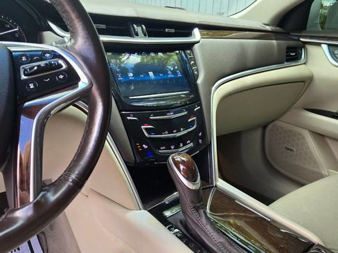 Used 2017 Cadillac XTS Luxury image 13