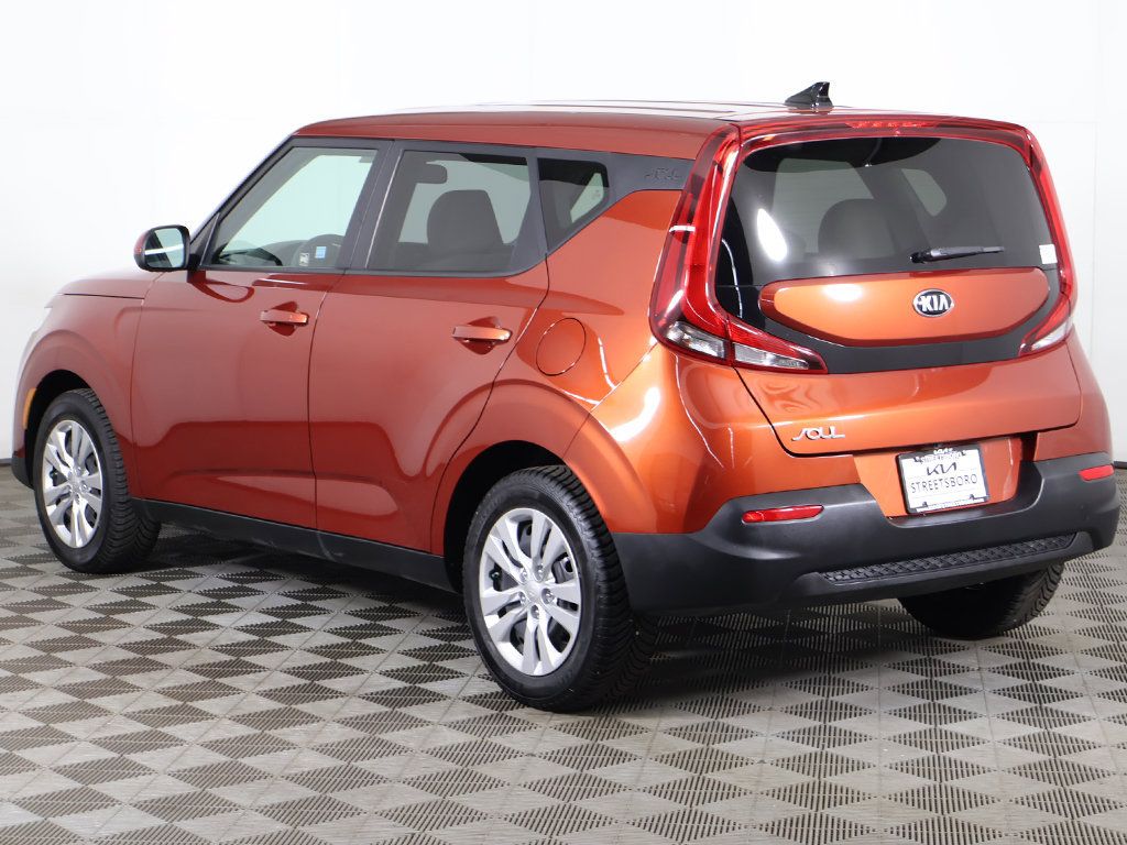 Used 2021 Kia Soul LX FWD image 6
