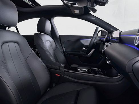 Certified 2023 Mercedes-Benz CLA 250 image 7